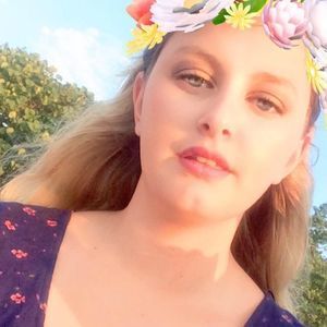 Meet your Posher, Lizzie